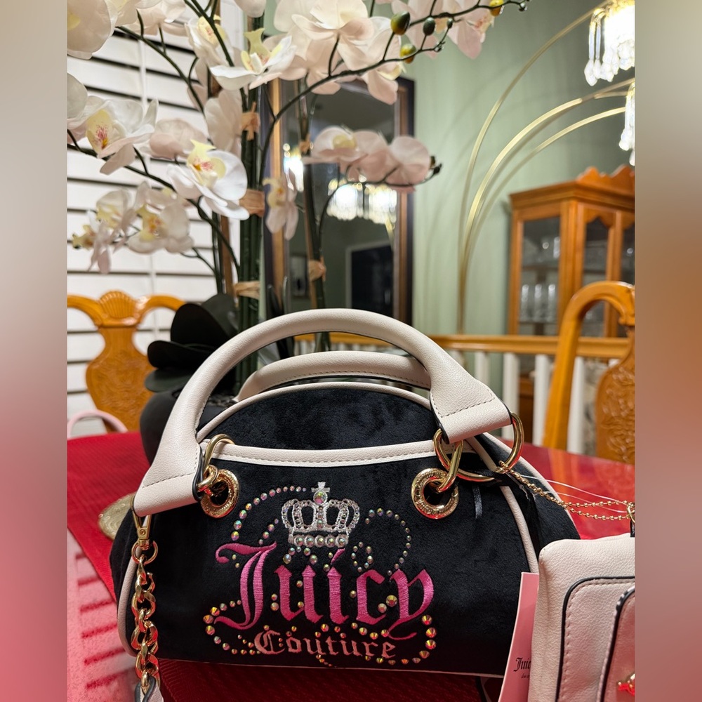 NWT Juicy Couture Black and Pink DREAMY Logo Velvet Satchel